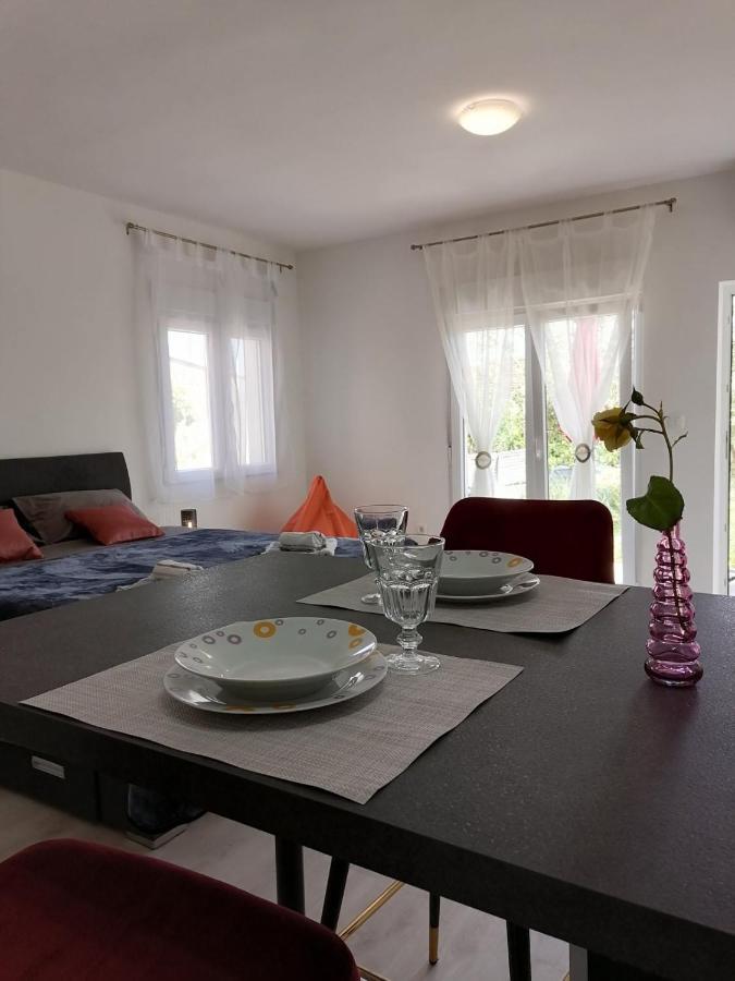 Leona Apartment Vidikovac, Pula Zewnętrze zdjęcie